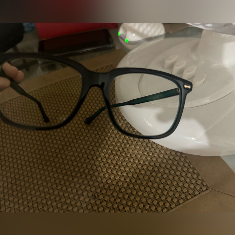Gucci Mens Eyeglasses - Picture 5 of 8